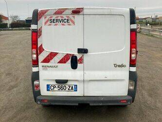 2013-renault-trafic-1464169-47913207