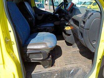2012-renault-master-1464177-47913379