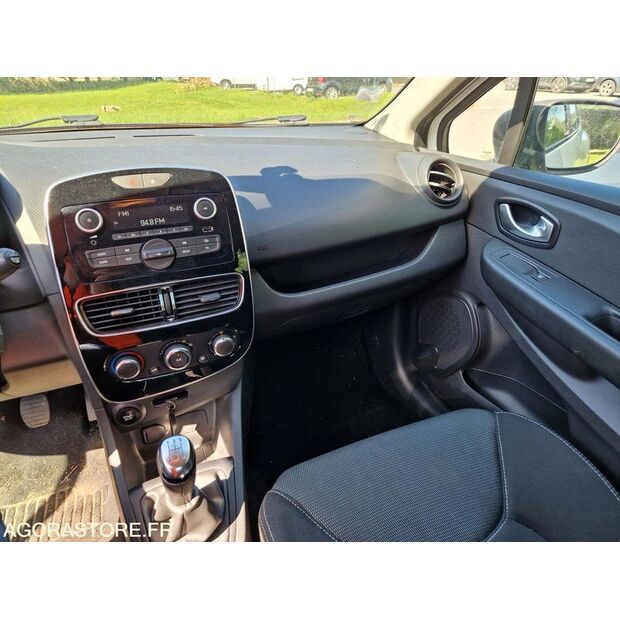2017 رينو Clio-47913544