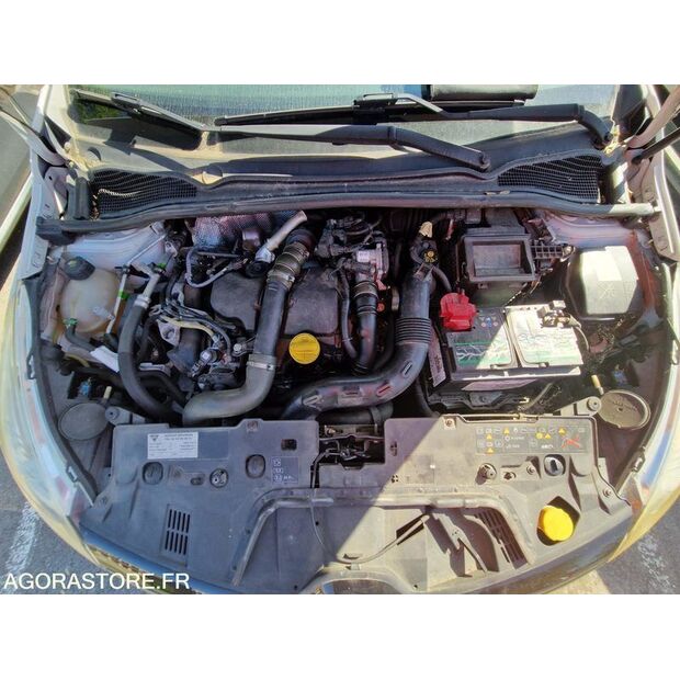 2017 رينو Clio-47913547