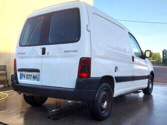 2004-peugeot-partner-1464183-47913596