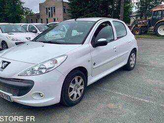 2012-peugeot-206-1464184-47913609