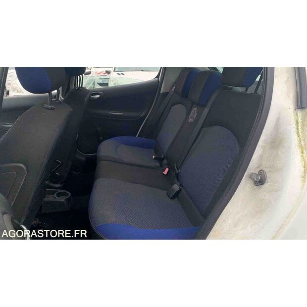 2012 Peugeot 206-47913637