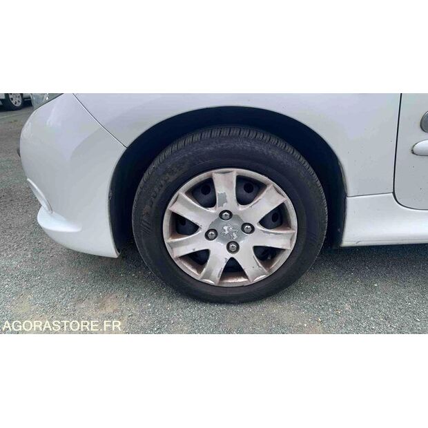 2012 Peugeot 206-47913652