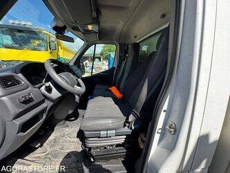 renault-master-1464186-47913695