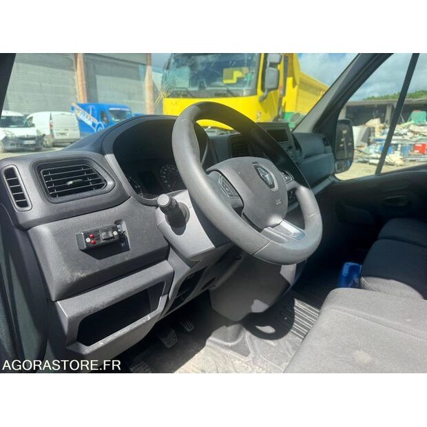 Renault Master-47913696