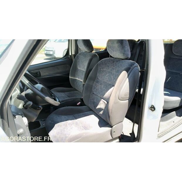 2005 Citroen BERLINGO-47913802