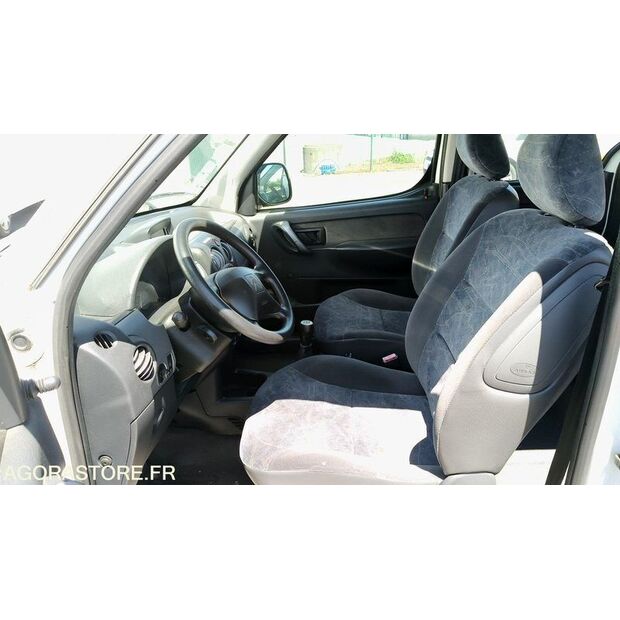 2005 Citroen BERLINGO-47913809