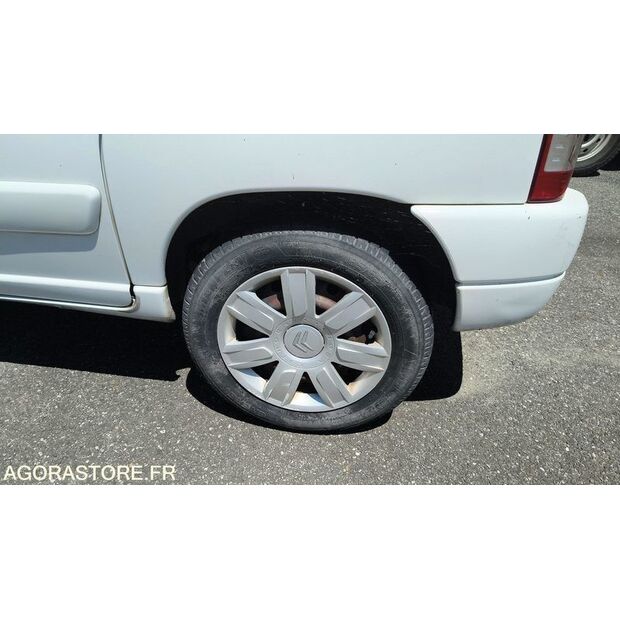 2005 Citroen BERLINGO-47913811