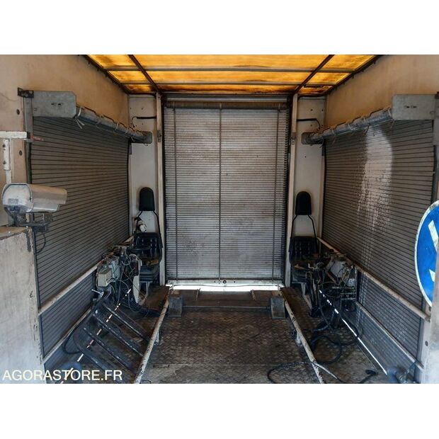 1996 Renault M180-47913868