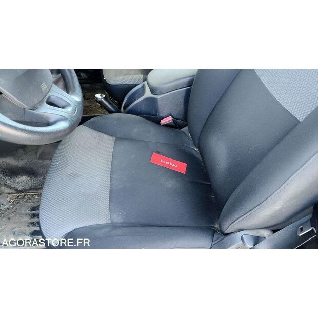 2018 Renault Kangoo-47913892