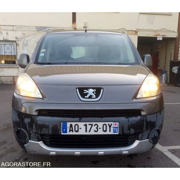 2010 Peugeot PARTNER-47913954