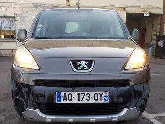 2010-peugeot-partner-1463541-47913954