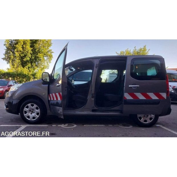 2010 Peugeot PARTNER-47913972