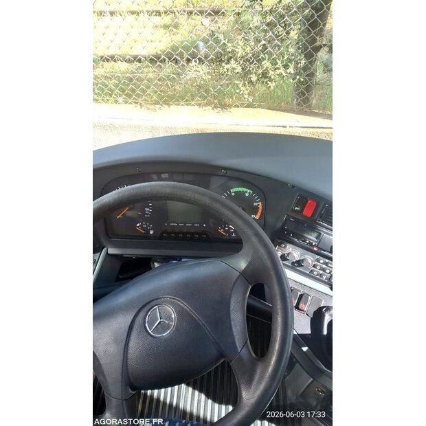 2008 Mercedes-Benz INTEGRO O550-47914087