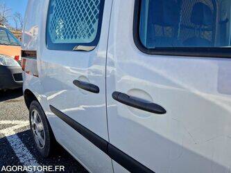 2014-renault-kangoo-1463563-47914180