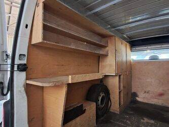 2010-renault-master-1463566-47914260