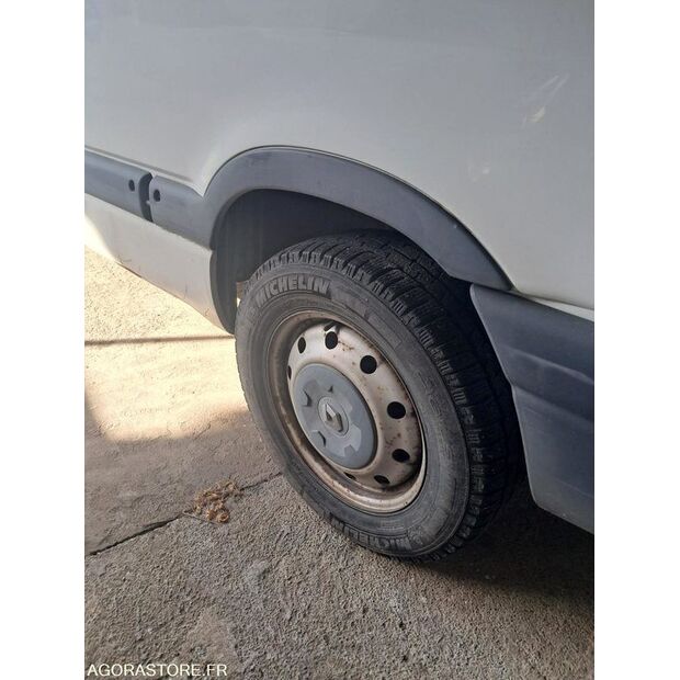 2010 Renault Master-47914268