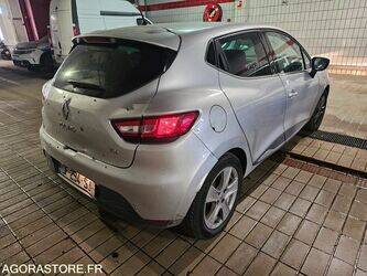 2014-renault-clio-1463570-47914310