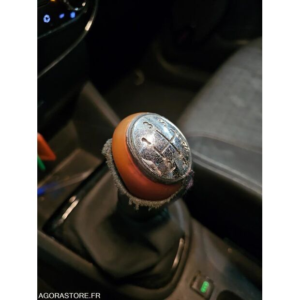 2014 Renault Clio-47914315