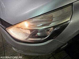 2014-renault-clio-1463570-47914323