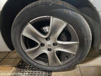 2014-renault-clio-1463570-47914330