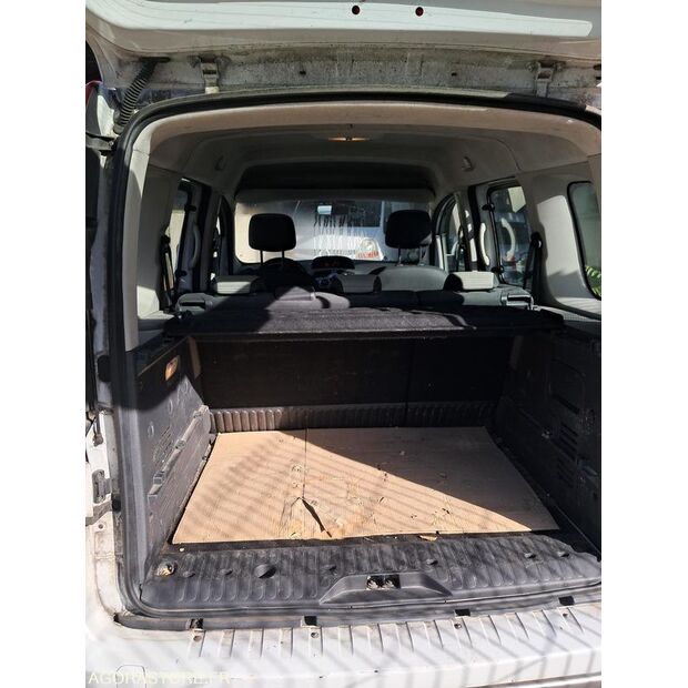 2011 Renault Kangoo-47914464