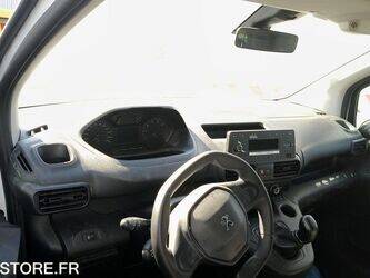 2019-peugeot-partner-1463588-47914610