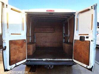 2014-peugeot-boxer-1463590-47914698