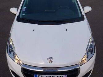 2018-peugeot-208-1463591-47914732