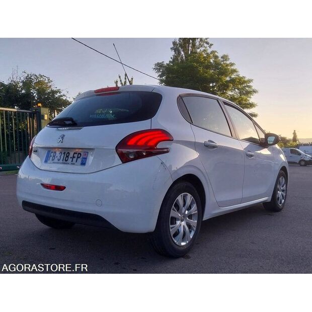 2018 Peugeot 208-47914738