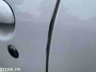 2012-peugeot-206-1463599-47914780