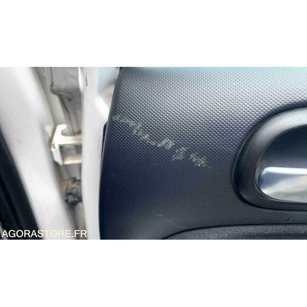 2012 Peugeot 206-47915079
