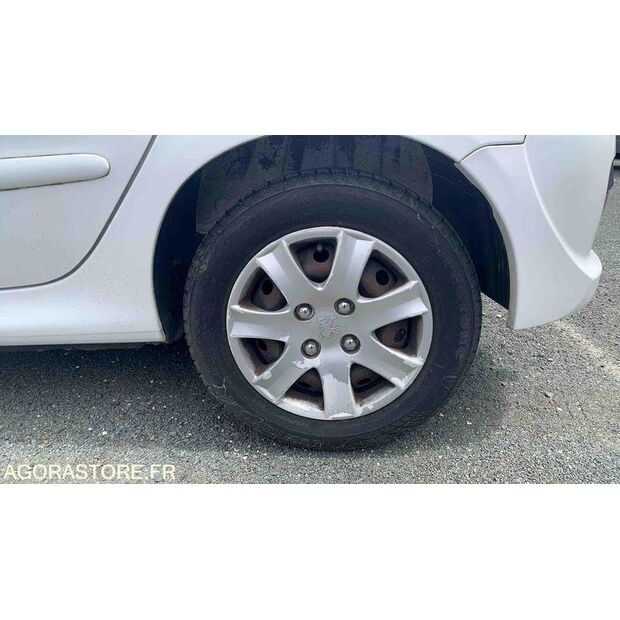 2012 Peugeot 206-47915116