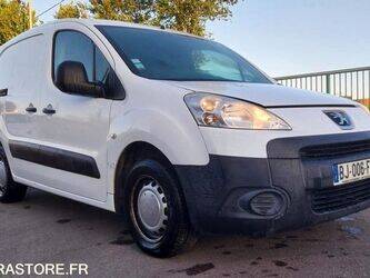 2011-peugeot-partner-1463625-47915217