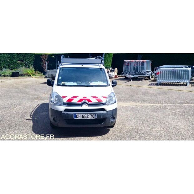2012 سيتروين BERLINGO-47915233