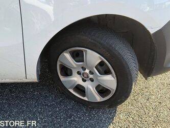 2011-fiat-doblo-1463632-47915390