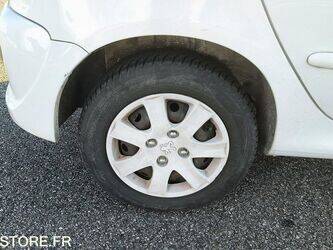 2013-peugeot-206-47915438