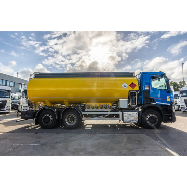 2017 رينو T380-47919165