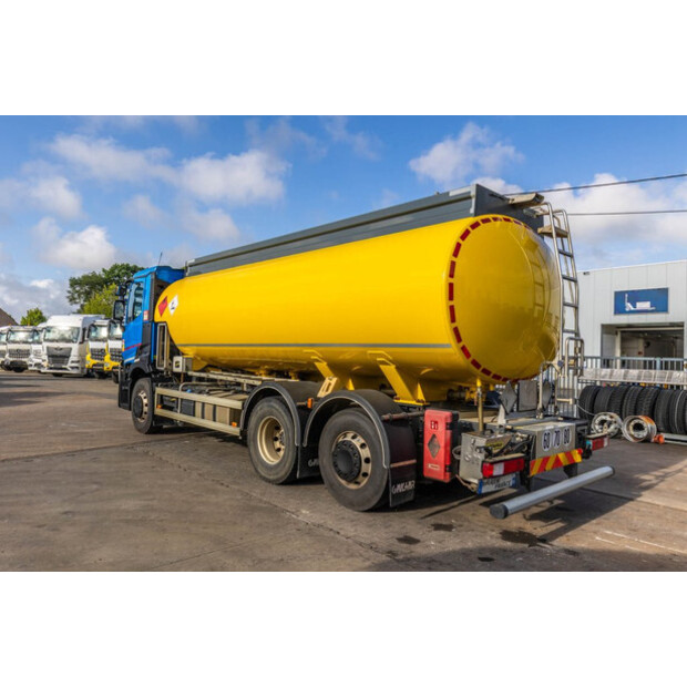 2017 رينو T380-47919168