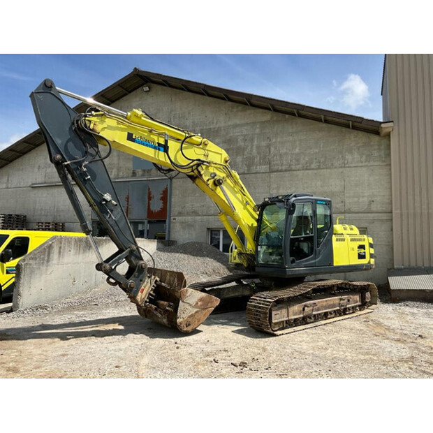 2011 New Holland E215B-47921159