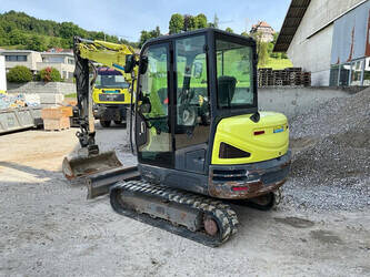 2016-takeuchi-tb240-1464333-47921208