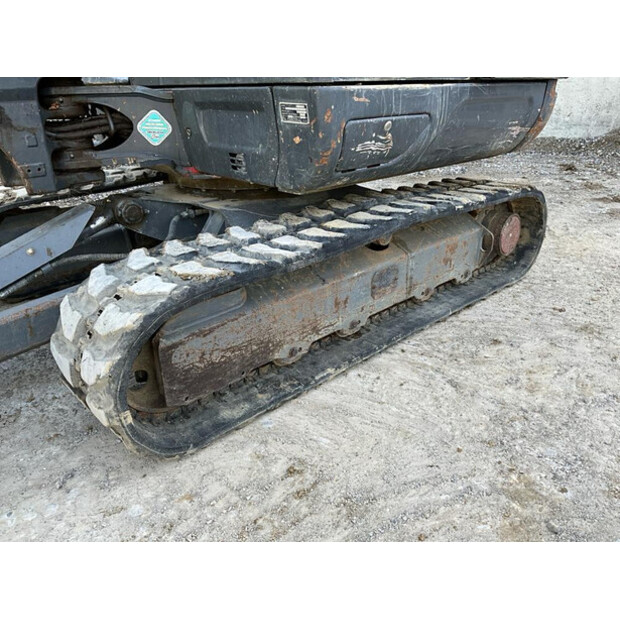 2016 TAKEUCHI TB240-47921217