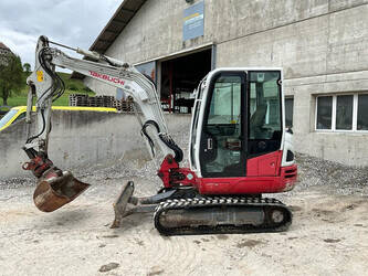 2015-takeuchi-tb240-1464335-47921249