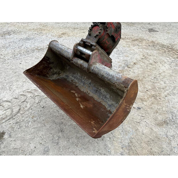 2015 TAKEUCHI TB240-47921255