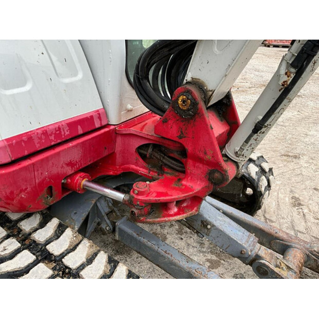 2015 TAKEUCHI TB240-47921257