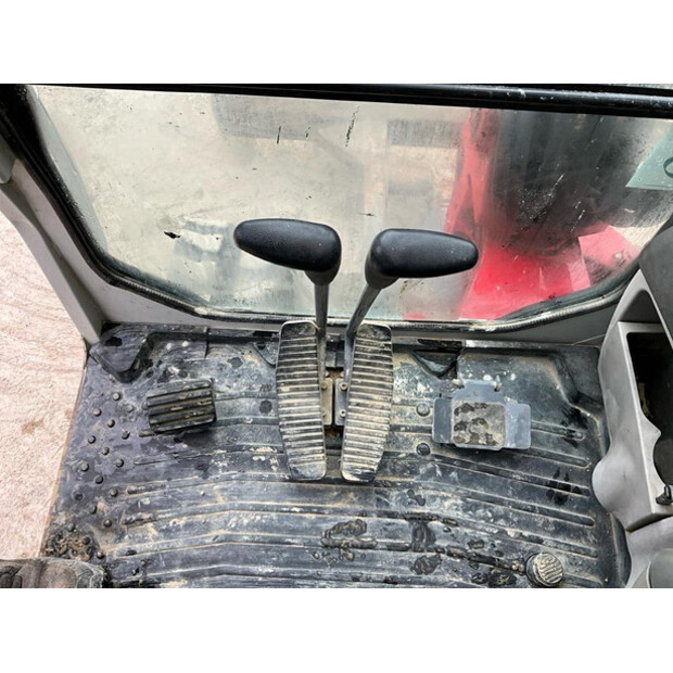 2015 TAKEUCHI TB240-47921260