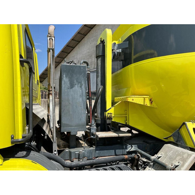 2000 سكانيا P114CB6X4HZ-47921313