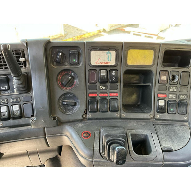 2000 سكانيا P114CB6X4HZ-47921321