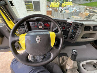 2009-renault-lander-450-47921362